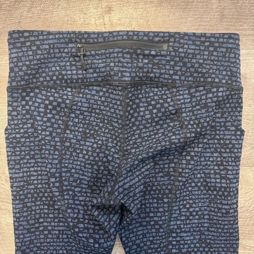 Lululemon Pace Rival Cropped Legging Blue/Black Womens Sz. 6